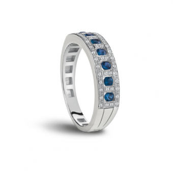 White gold, diamond and sapphires ring